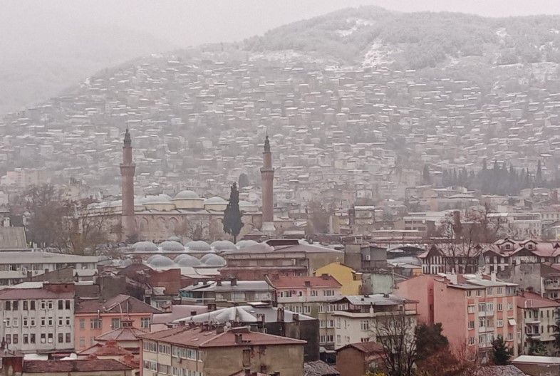 Bursa’da geceleri uyku uyutmayan patlama sesleri gizemini koruyor