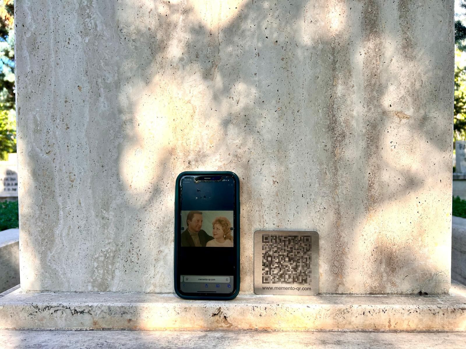 QR kodlu mezarlara ilgi artıyor