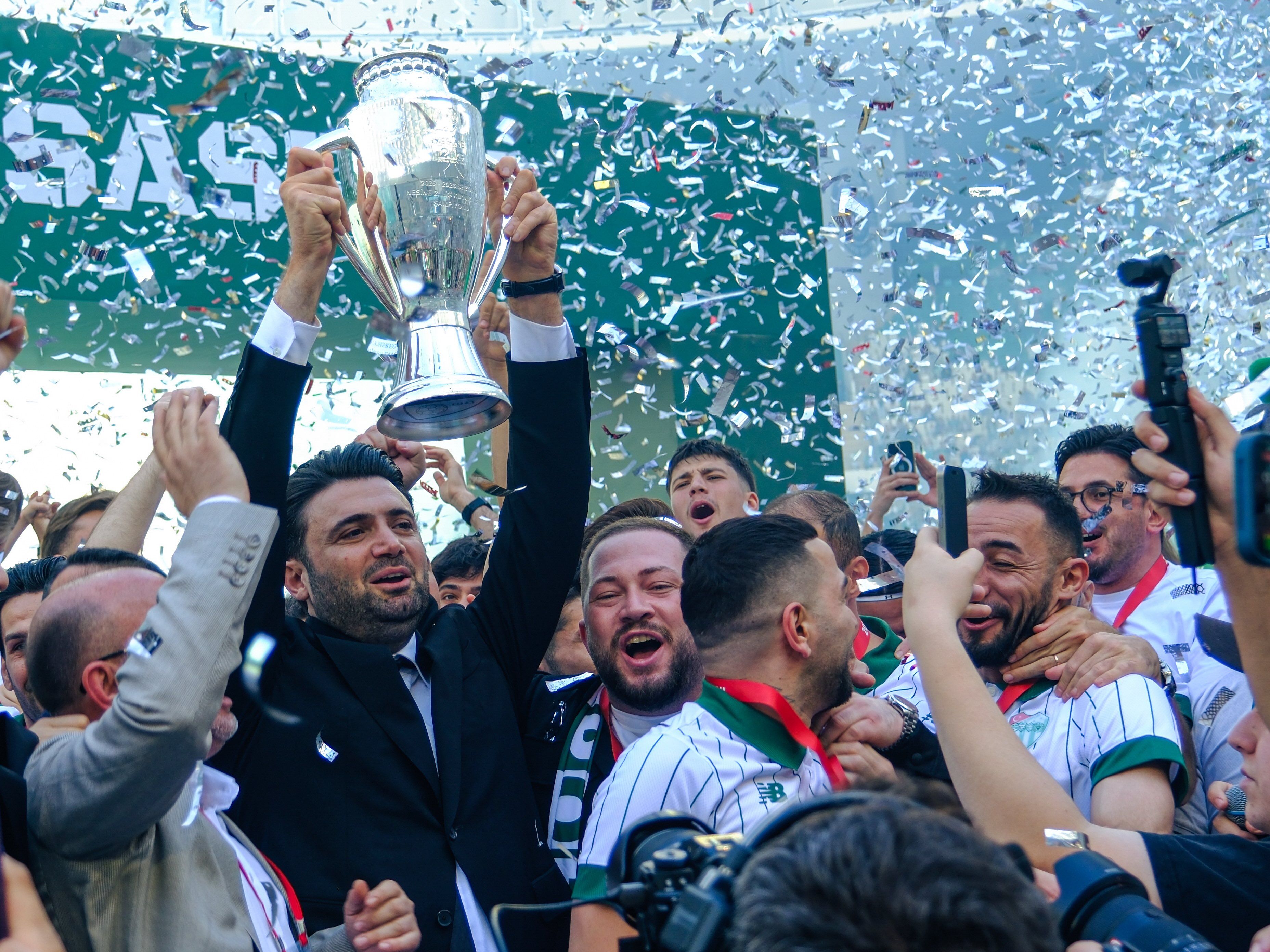 H G18 V Lu W A A Ag2 Et