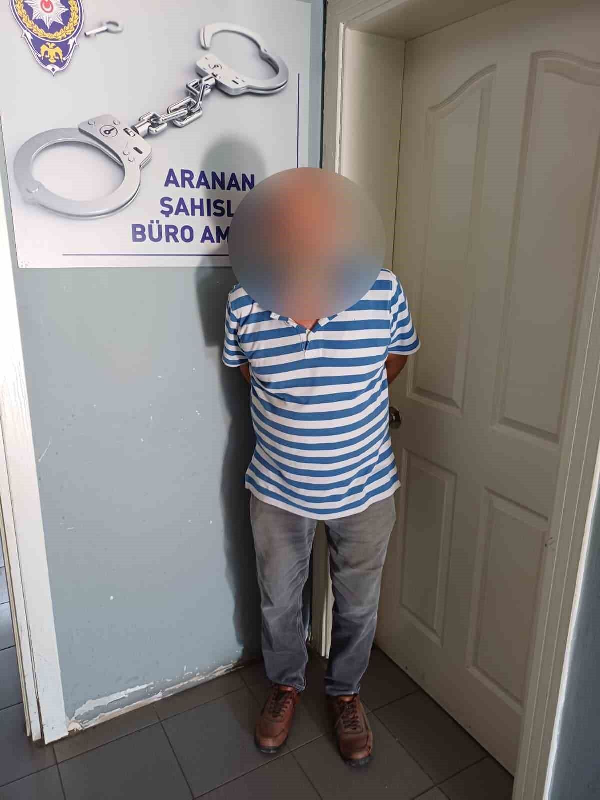 Bursa'da 13 yıldır aranan dolandırıcı yakalandı