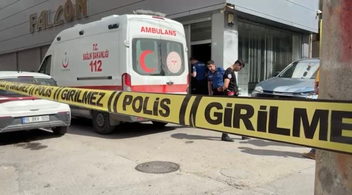 Bursa Kemerçeşme Mahallesi'nde bir kadını öldürüp canına kıydı