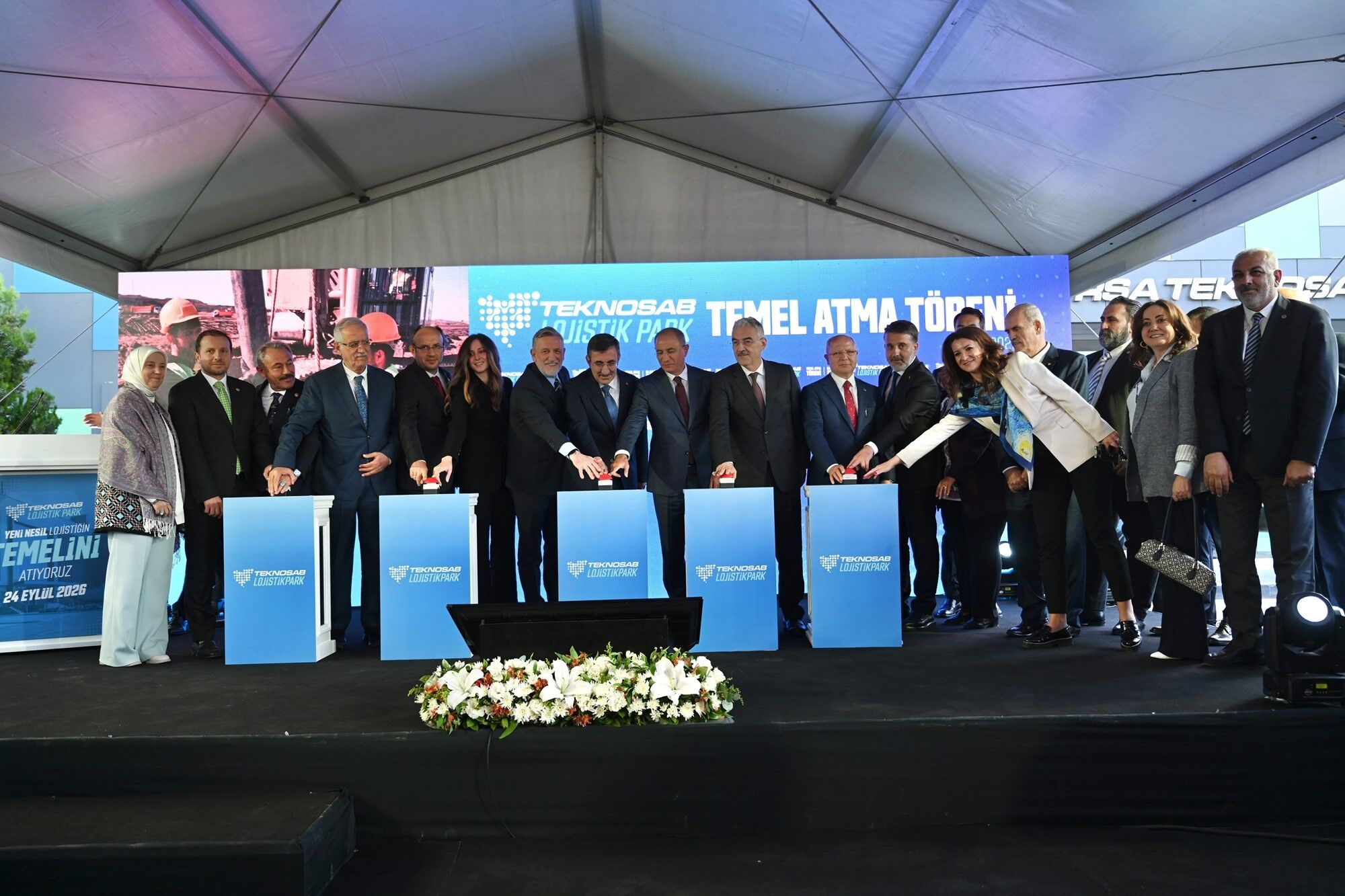 Bursa'da 210 milyon dolarlık Lojistik Park'ın temeli atıldı