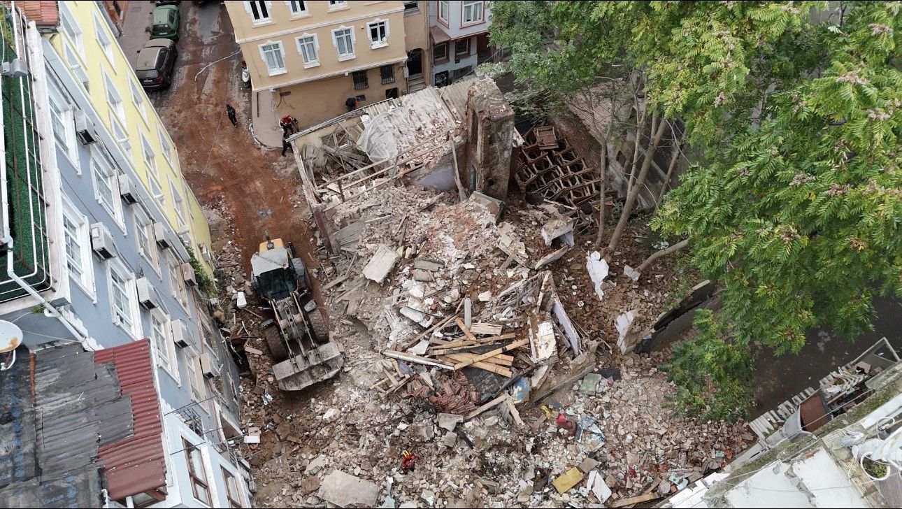 A W819923 03