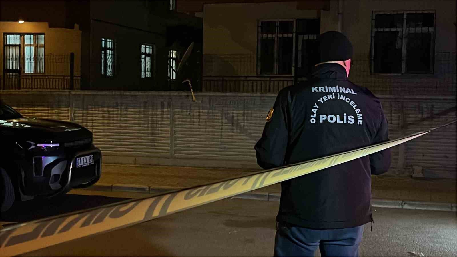Boşanma aşamasındaki kadın, kocası tarafından öldürüldü