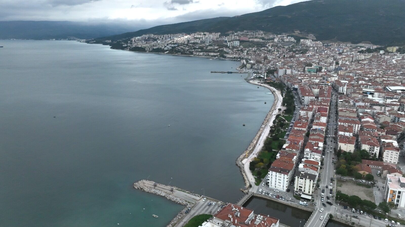Gemlik depremi korkuttu, uzmanlardan hareketlilik sürüyor uyarısı